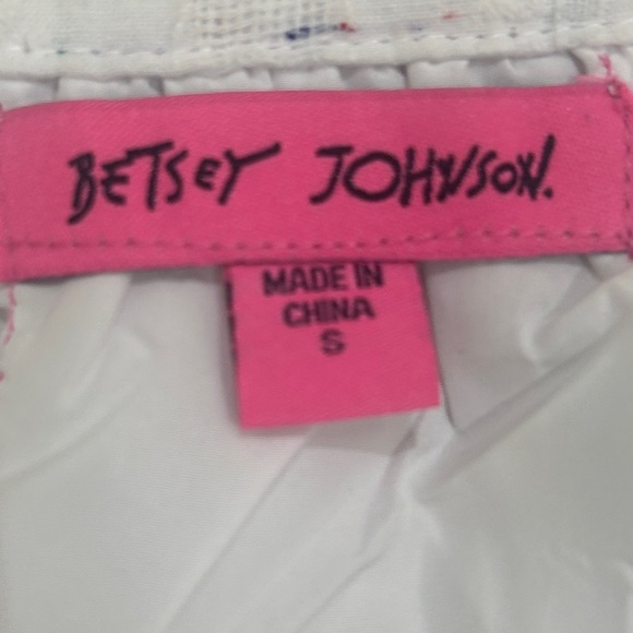 Betsey Johnson White Tiered V-Neck Midi Dress with Puff Sleeves size small - Picture 10 of 11